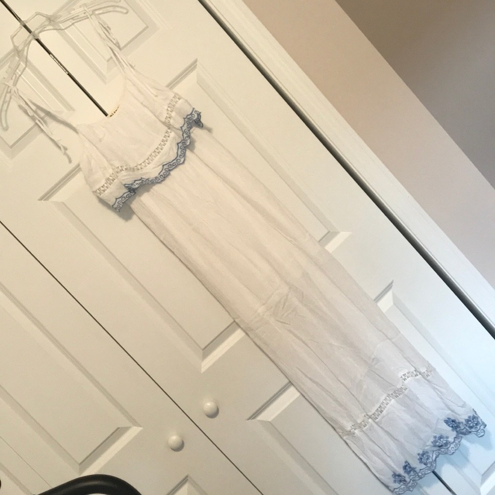 White with blue detail maxi dress size S